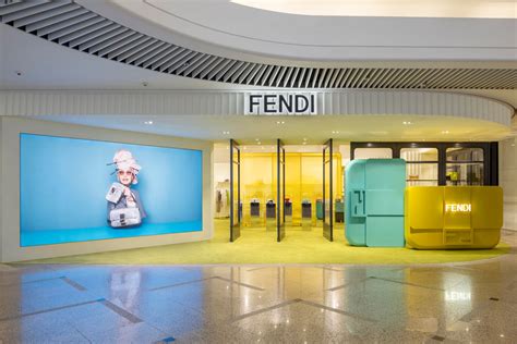 fendi evenement de communication|fendi brand loyalty.